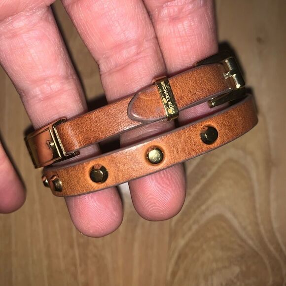 MICHAEL KORS Brown and Gold Wrap Bracelet MICHAEL KORS Brown and Gold Br… - Picture 2 of 6